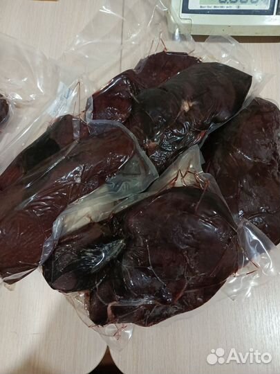 Оленина в тушах