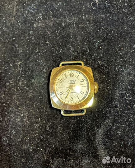 Часы наручные женские СССР