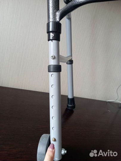 Инвалидные ходунки