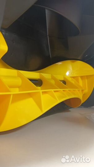 Снегоуборщик электрический Huter SGC 2300E