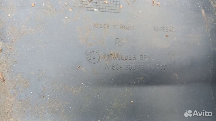 Клык бампера Mercedes Vito W639 Мерседес Вито