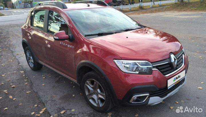 Renault Sandero Stepway 1.6 AT, 2019, 90 222 км