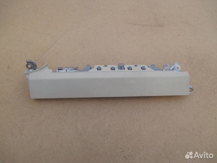 Подушка безопасности нижняя пасажира Lexus RX 3