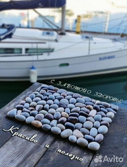 Коврик из гальки камушек