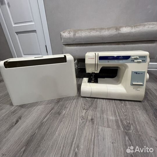 Швейная машина Janome w18