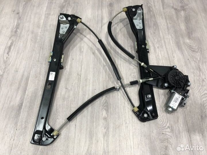 Стеклоподъемник передний правый Volkswagen Polo 5