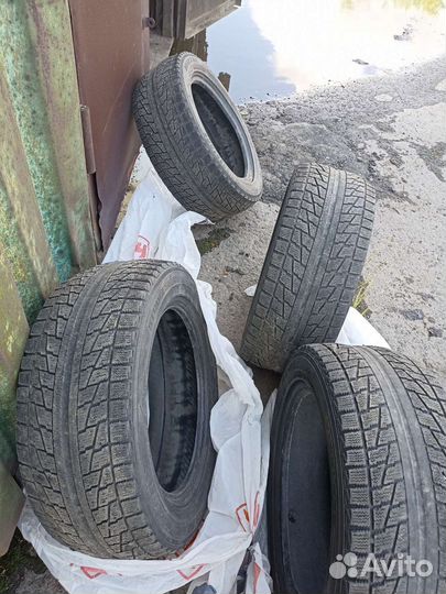 Bridgestone Blizzak MZ-01 215/55 R16