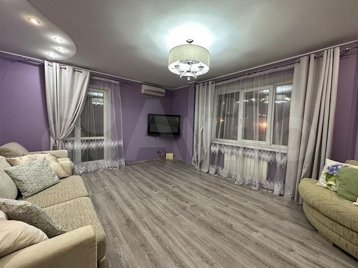 3-к. квартира, 94 м², 2/14 эт.
