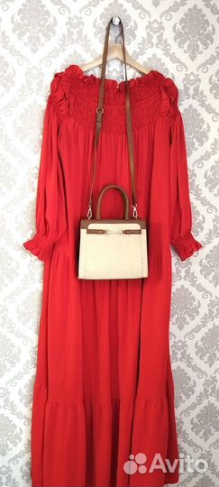 Красное платье с открытыми плечами 58-60