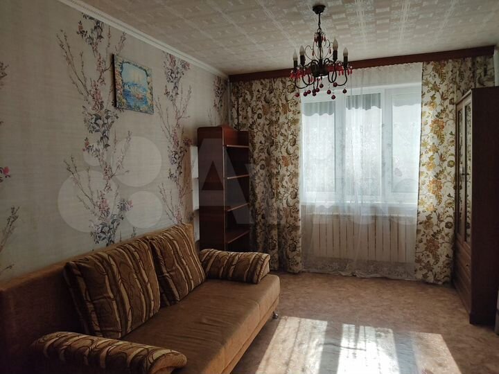 3-к. квартира, 64 м², 1/3 эт.