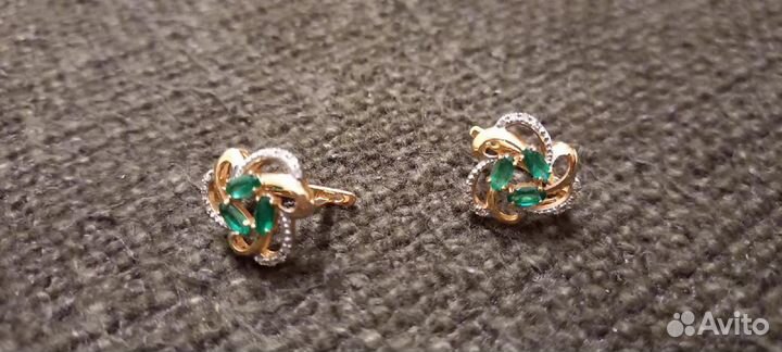 Серьги с бриллиантамии изумрудом