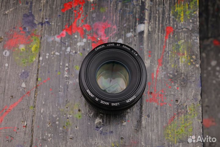 Canon EF 50mm f/1.4 USM