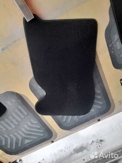 Автомобильные коврики