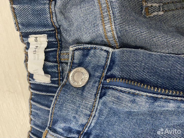 Джинсы zara для девочки,в прекрасном состоянии