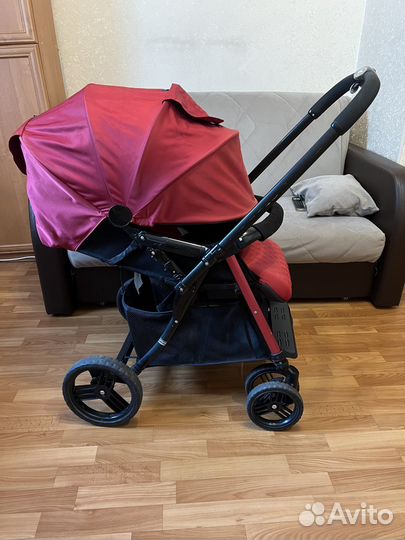 Прогулочная коляска Combi (Япония)