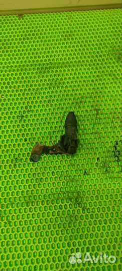 Концевик капота opel Astra H, zafira B,meriva A