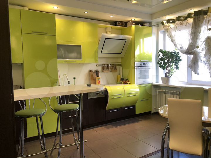 2-к. квартира, 78,2 м², 10/17 эт.