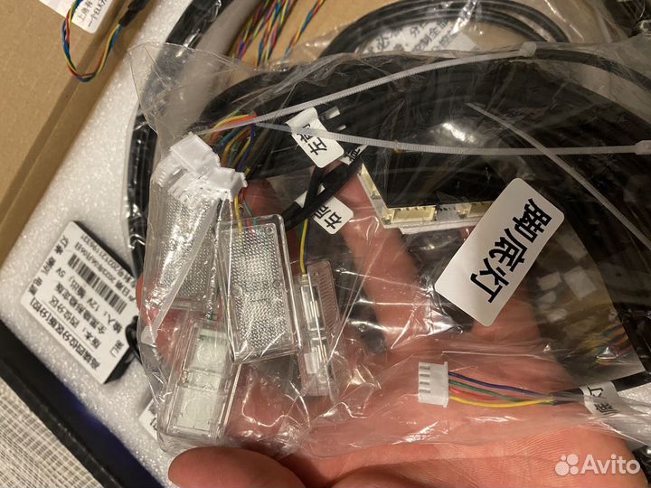 Контурная подсветка салона