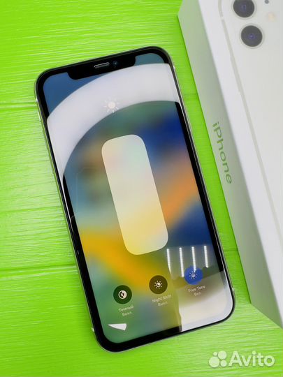 iPhone 11 128gb white Новый/Витринный