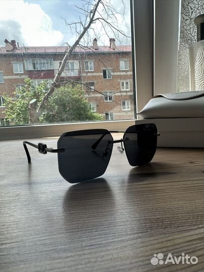 Очки солнцезащитные uv400 valentino