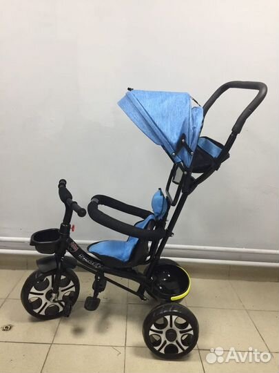 Трехколесный велосипед