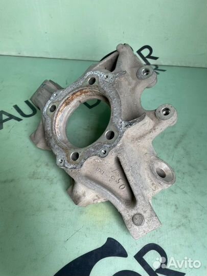 Цапфа задняя правая Volkswagen Touareg 7P 3.0D