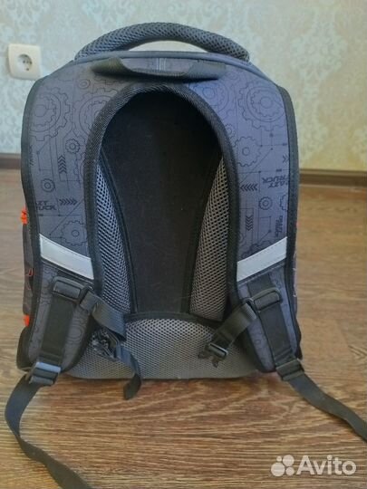 Продам школьный ранец