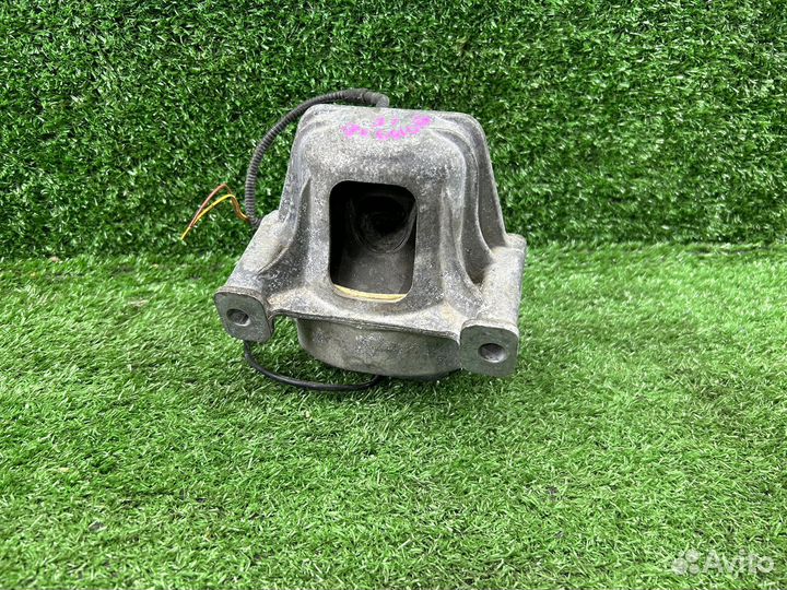 Подушка двигателя Audi A4A5 Q5 1.8-2.0 tfsi 8R0199