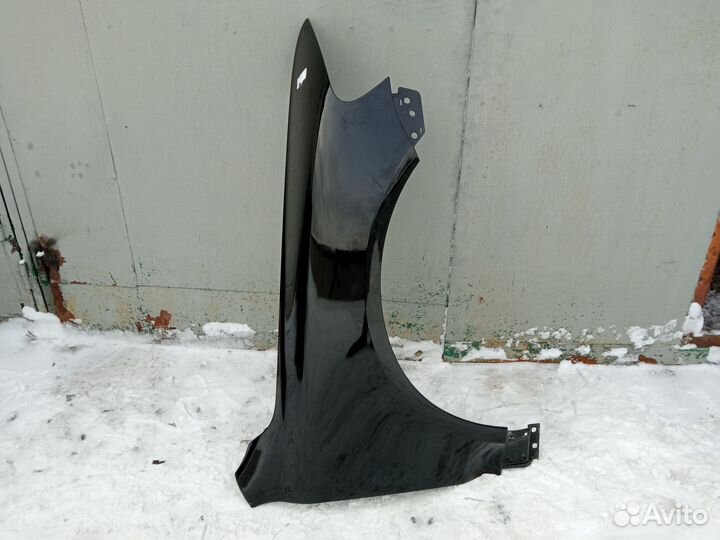 Крыло Volkswagen Toareg 2002-2006
