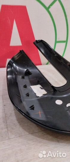 Накладка на зеркало передняя правая Toyota Avensis