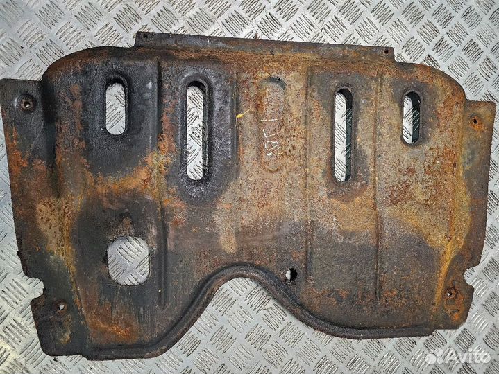 Защита двигателя Renault Logan