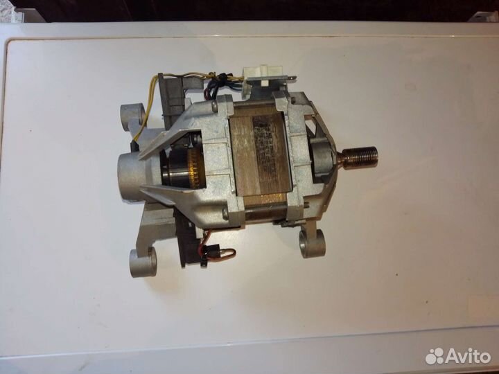 Двигатель для стиральной машины indesit ariston