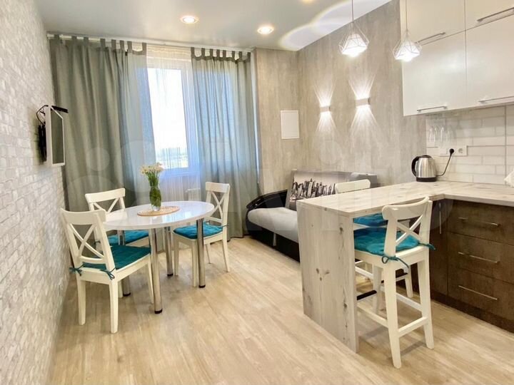 1-к. квартира, 42 м², 11/13 эт.