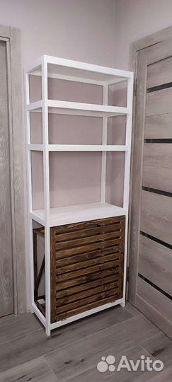 Корзина для вещей. Этажерка, стеллаж из дерева