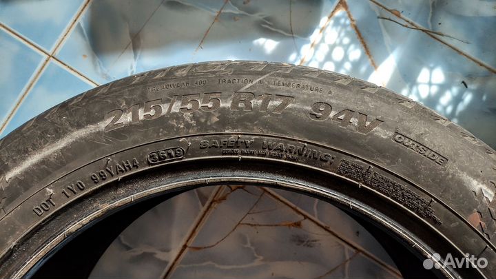 Kumho Ecsta HS51 215/55 R17 94V