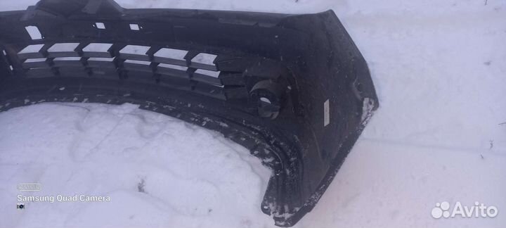 Бампер передний nissan Tiida c11