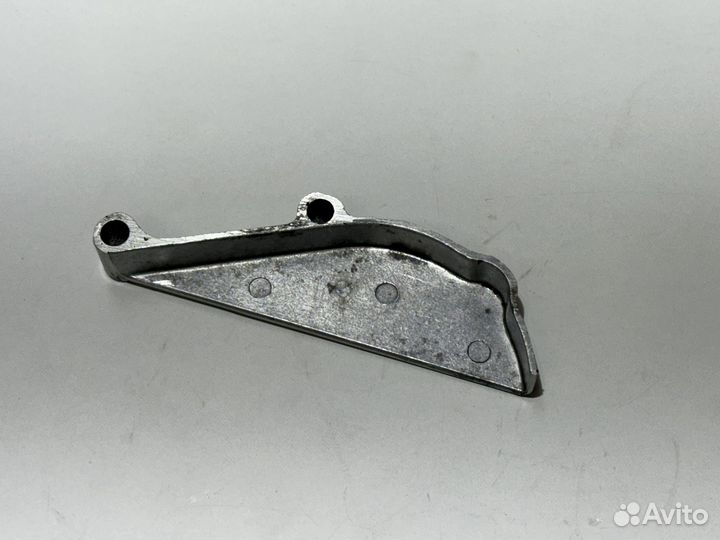 Кожух цепи масляного насоса Suzuki GSF 400 Bandit