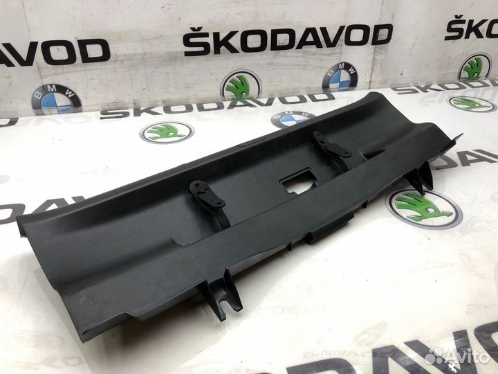 Накладка замка багажника Skoda Octavia A5 (1Z) 1.8