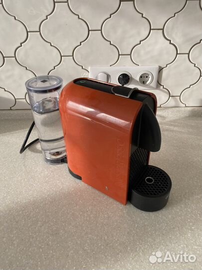 Кофемашина nespresso Delonghi en110