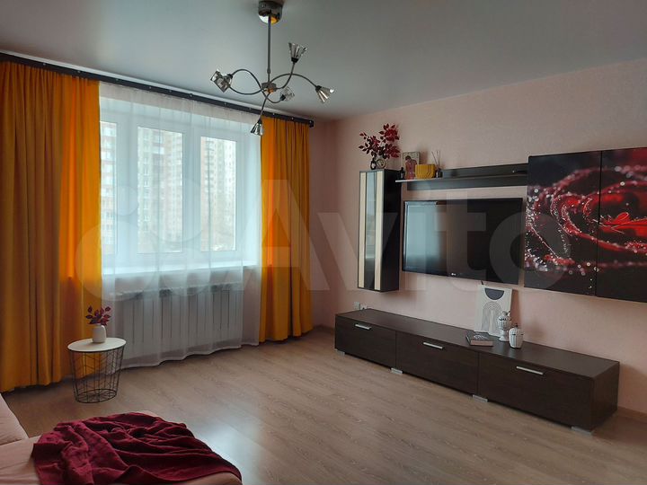 2-к. квартира, 56 м², 3/10 эт.