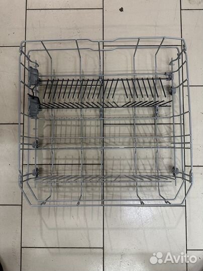 Нижняя корзина посудомоечной машины б/у Bosch