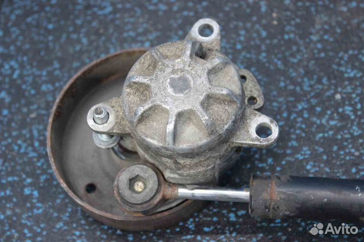 Натяжитель ремня Mercedes-Benz E-Class (Мерседес Е