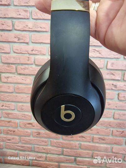 Беспроводные наушники