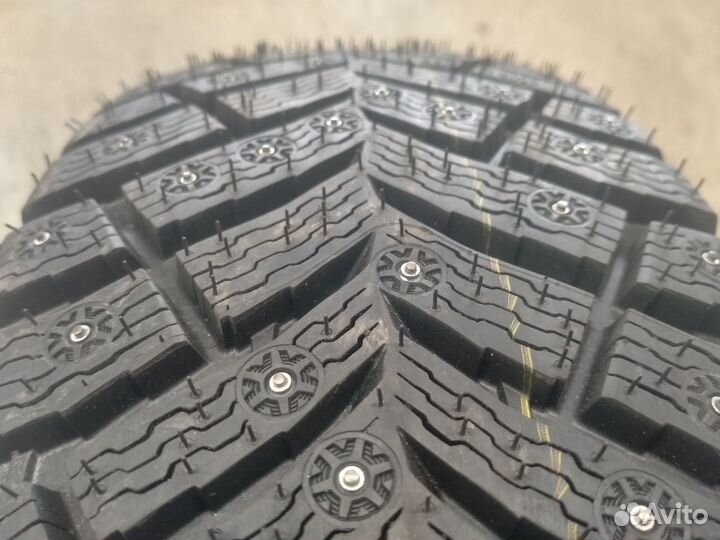 Michelin X-Ice North 4 SUV 295/40 R21 111T