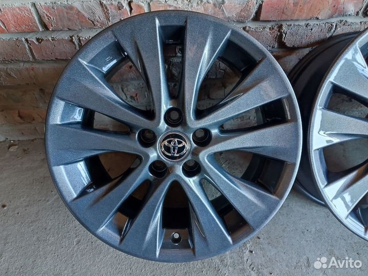 Оригинальные Toyota R18 5х114.3 Графит