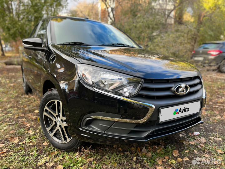 LADA Granta 1.6 МТ, 2022, 15 000 км