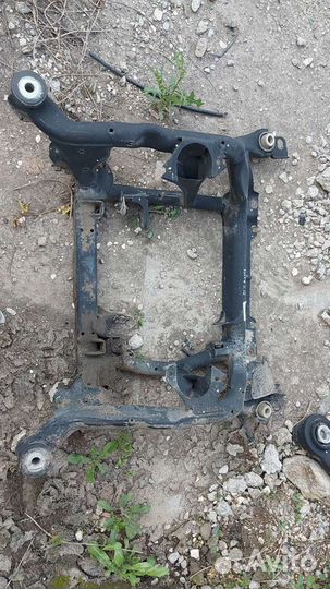 Подрамник (балка) Мерседес w164 ML x164 GL