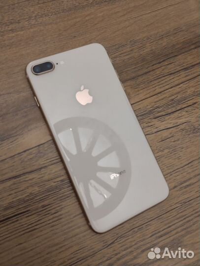 iPhone 8 Plus, 64 ГБ