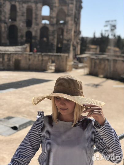 Соломенная шляпа женская