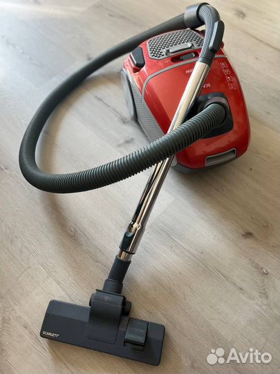 Пылесос scarlett 2200W